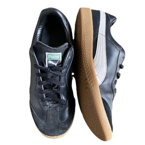 PUMA KING | Indoor Soccer Shoes Size 7